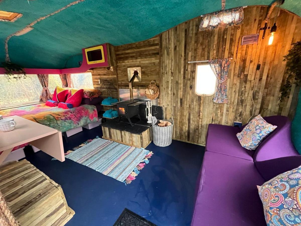 Budget Stay, In Lovely Private Setting With Rustic Charm, Log Burner, Fire Pit, Campers Kitchen & Eco Loo No Bedding Supplied Narberth Zewnętrze zdjęcie