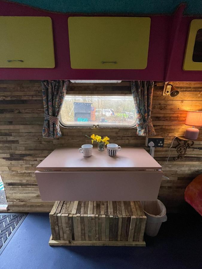 Budget Stay, In Lovely Private Setting With Rustic Charm, Log Burner, Fire Pit, Campers Kitchen & Eco Loo No Bedding Supplied Narberth Zewnętrze zdjęcie
