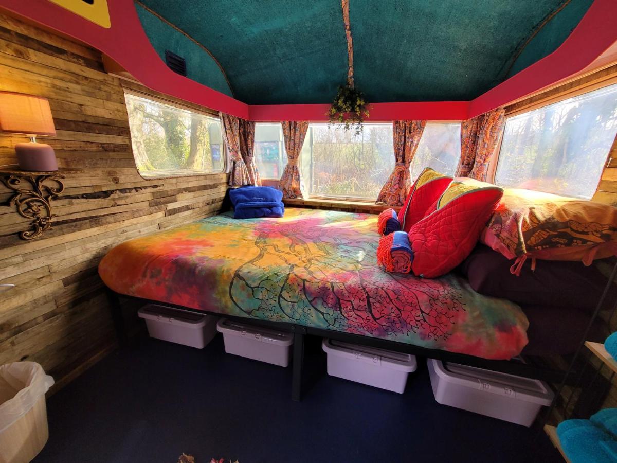Budget Stay, In Lovely Private Setting With Rustic Charm, Log Burner, Fire Pit, Campers Kitchen & Eco Loo No Bedding Supplied Narberth Zewnętrze zdjęcie